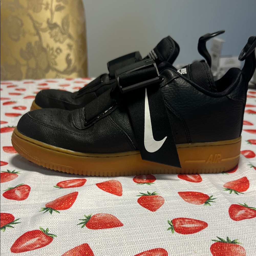 Nike Air Force 1 utility Black and Tan Sneakers